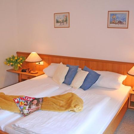 Ferienhaus Am Roemerweg Klais Esterno foto