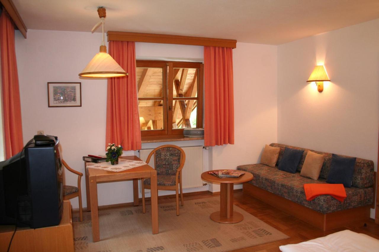 Ferienhaus Am Roemerweg Klais Esterno foto